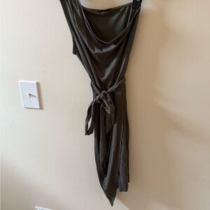 Elegant Gray Sleeveless Dress